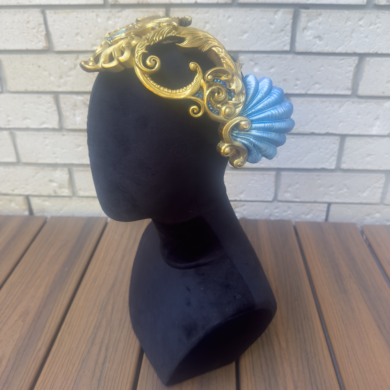 Gold Blue Relic Crown