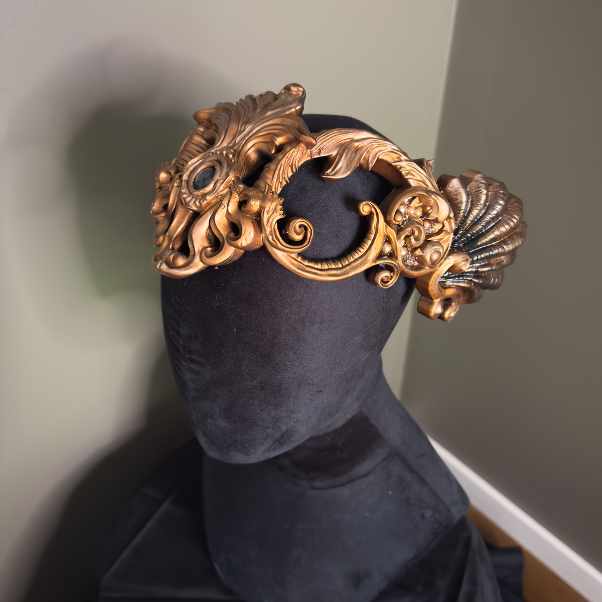 Relic Crown - Bronze