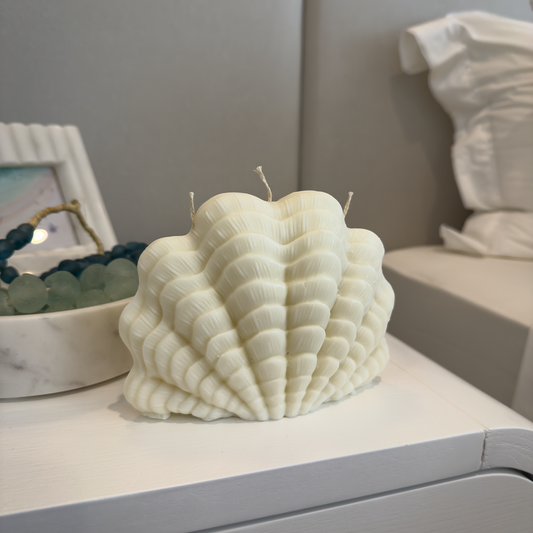 Luxury Shell Candle in Bedroom